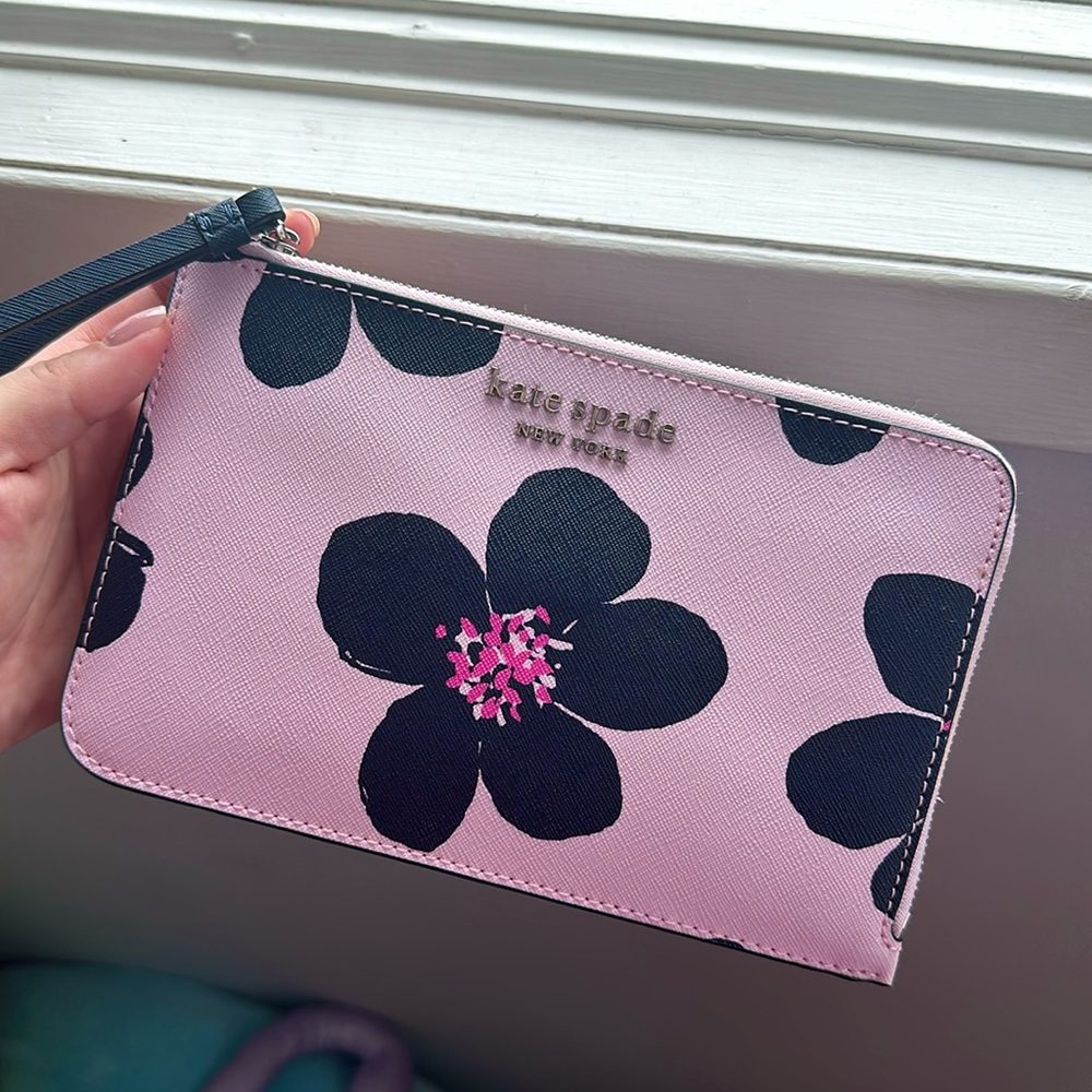 Kate Spade wristlet